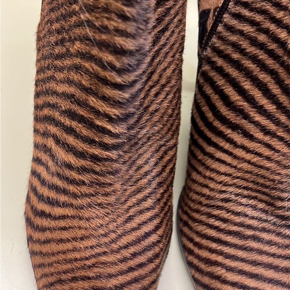 Bruno Magli Brown and Black Heeled Boots with Giraffe Print - Picture 8 of 9